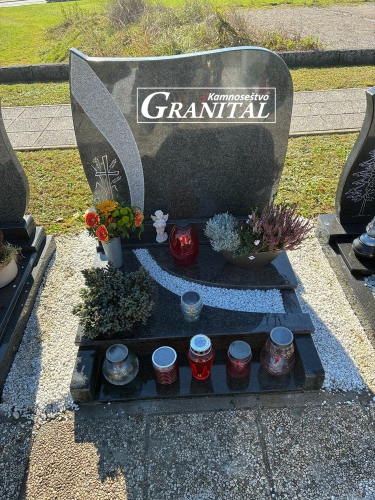 Nagrobni spomenik 77 Nero impala