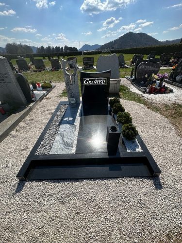 Nadgrobni spomenik 100 Nero zimbabwe/Viscont